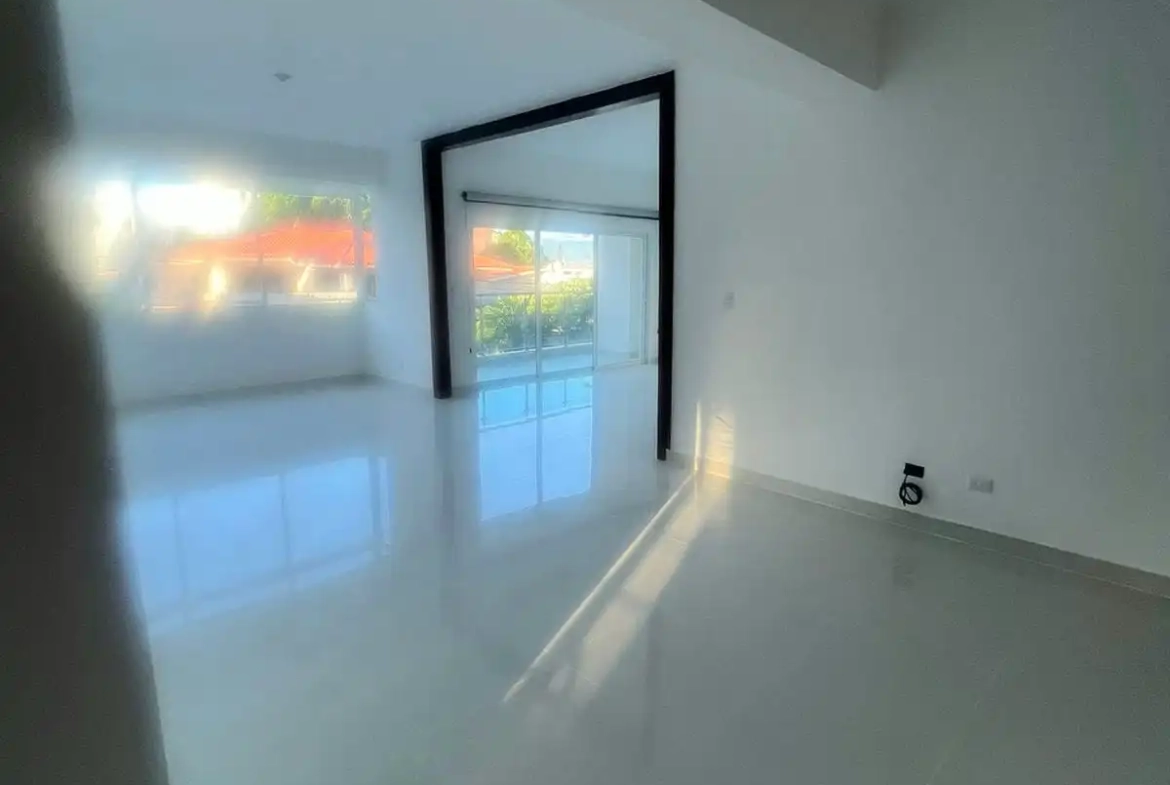 Apartamento 2do Nivel en Venta ubicado en La Esmeralda