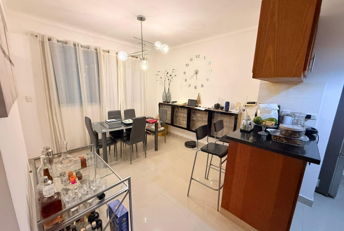 segundo nivel en venta en Los Laureles , santiago.