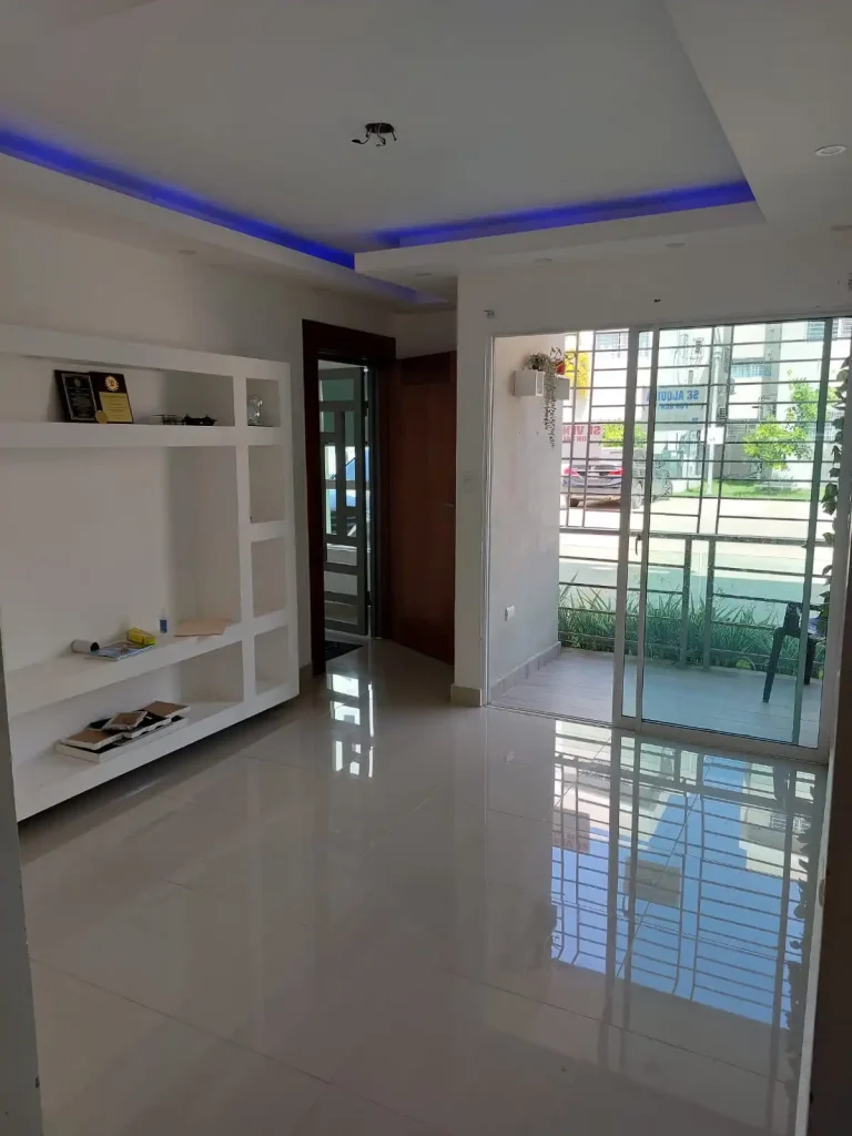 Vendo Amplio Apartamento con Patio en Llanos de Gurabo