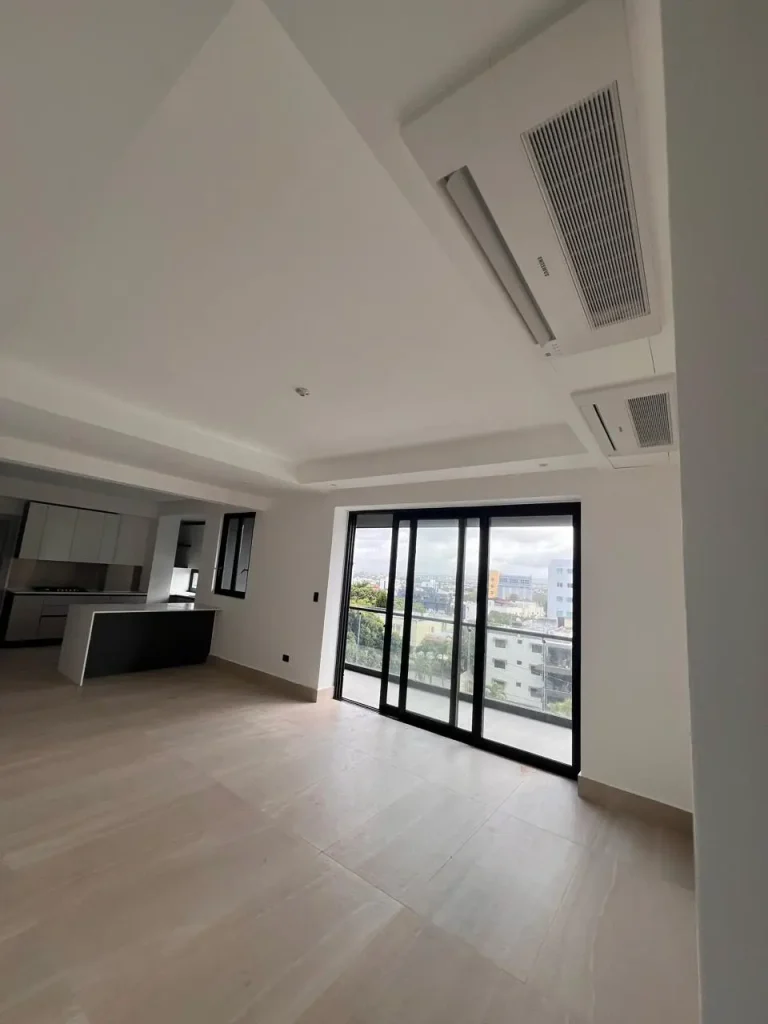 Apartamento con Linea Blanca en Alquiler, La Esmeralda