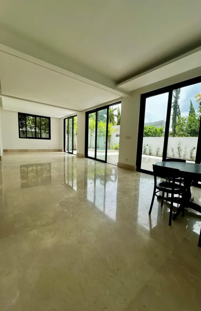 Exclusiva Residencia en Proyecto Cerrado, Copal II