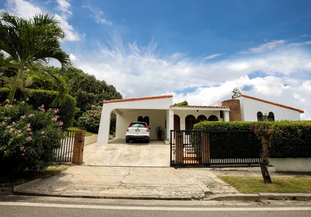 Casa #20 – La Zurza I